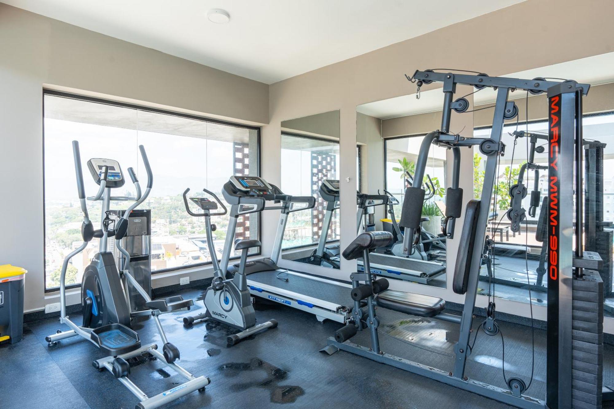 Modern Luxury Condo With Rooftop Pool & Gym Santiago De Los Caballeros Kültér fotó