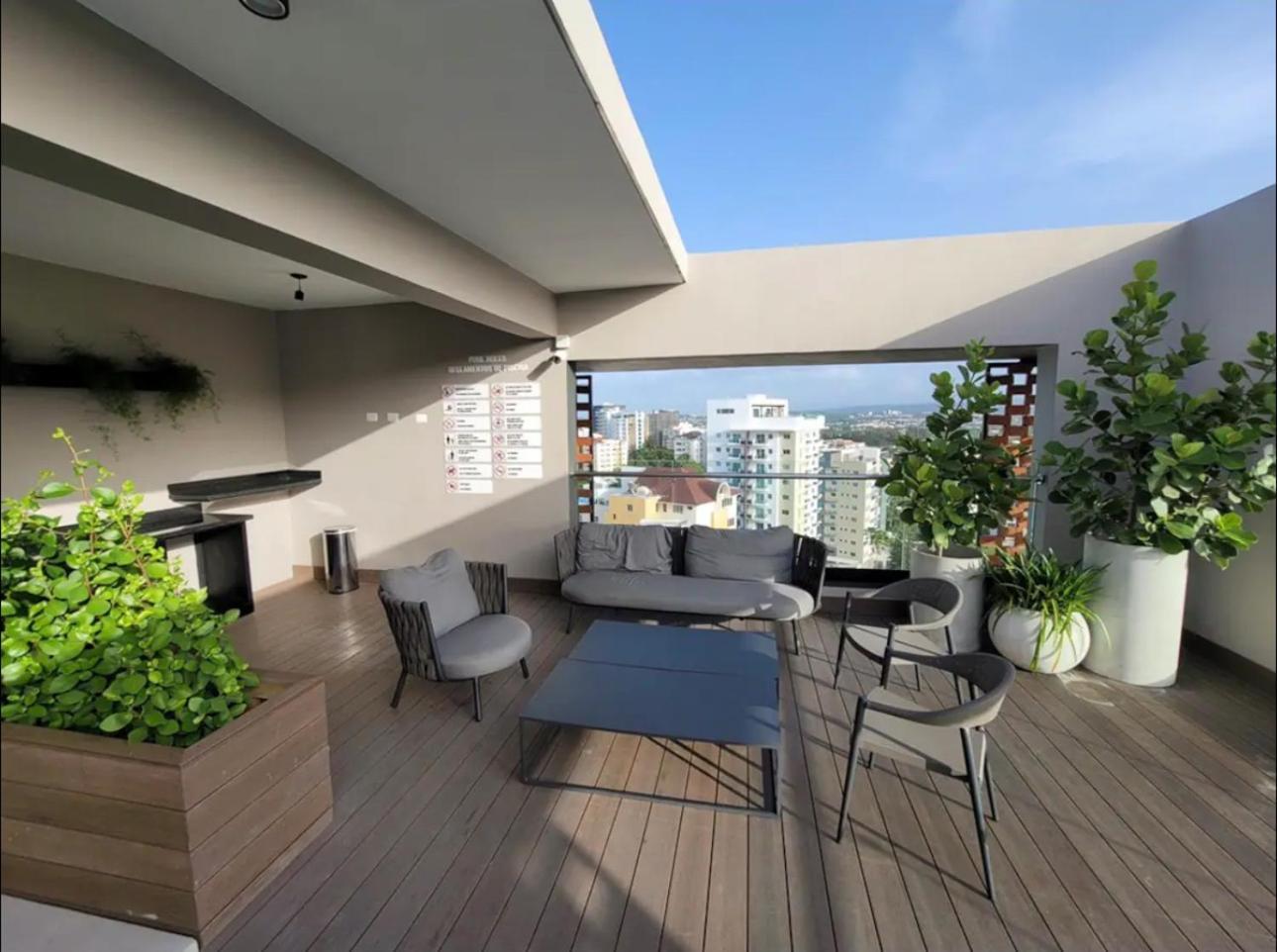 Modern Luxury Condo With Rooftop Pool & Gym Santiago De Los Caballeros Kültér fotó